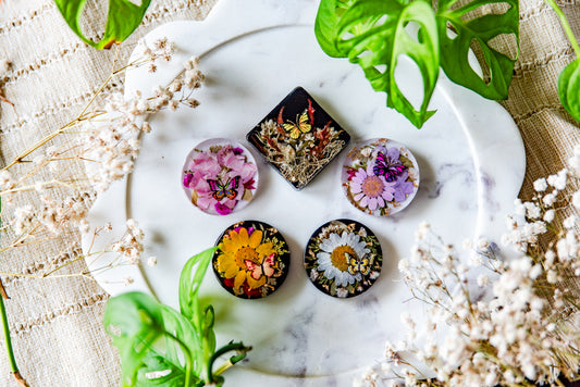 Pre-Made Dried Floral w/Butterfly